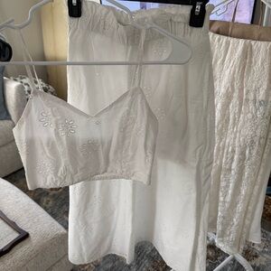 Universal Thread White Eyelet Top